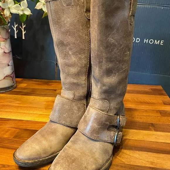 Born Magda Boot size 7 - Picture 3 of 14